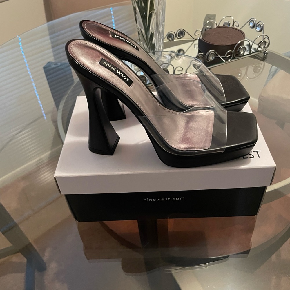Nine West heels - Picture 3 of 6